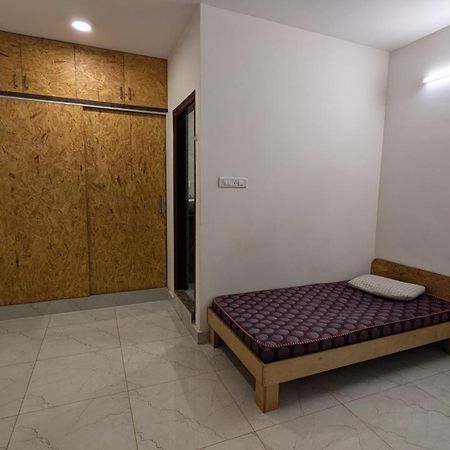 Ashraya Hostel บังกาลอร์ ภายนอก รูปภาพ